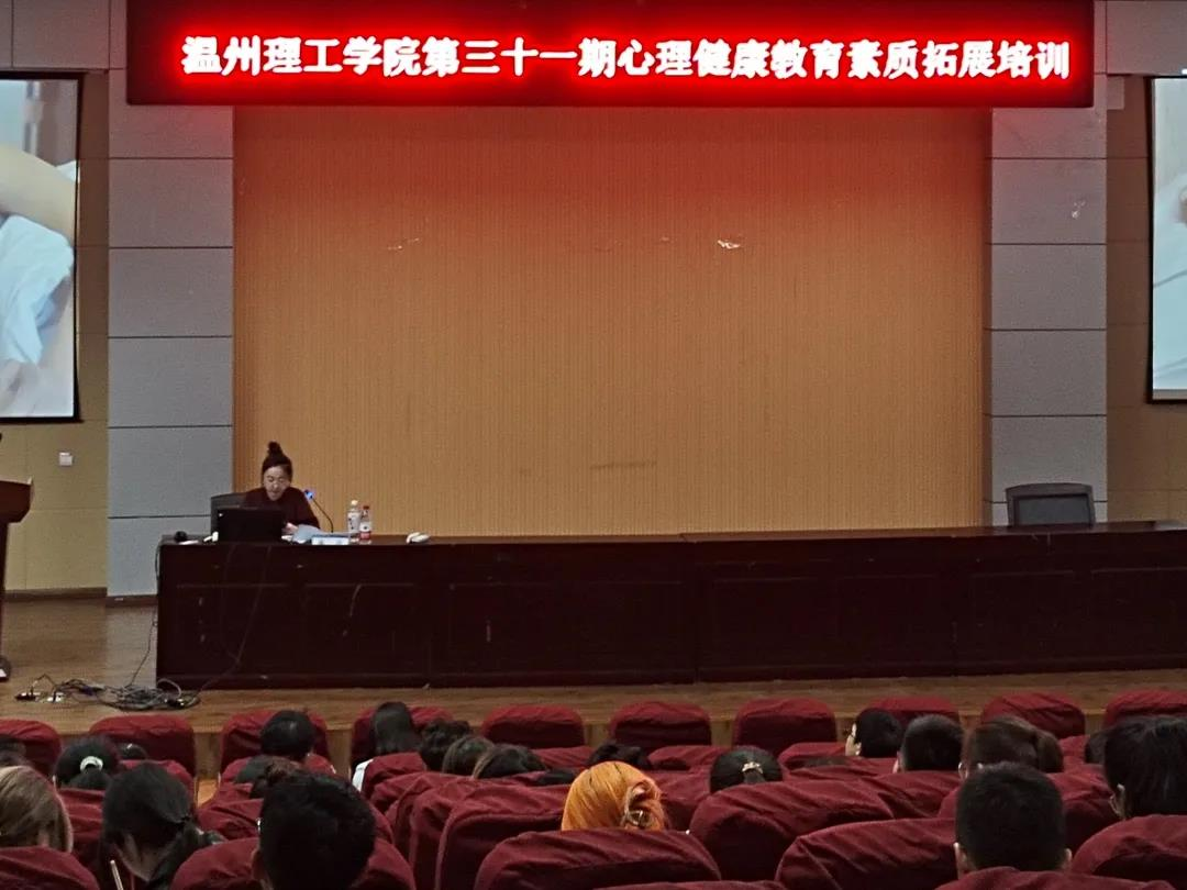 素拓拓展2.png